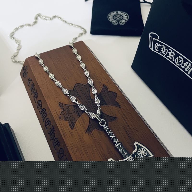 Ch**me He**ts necklaces